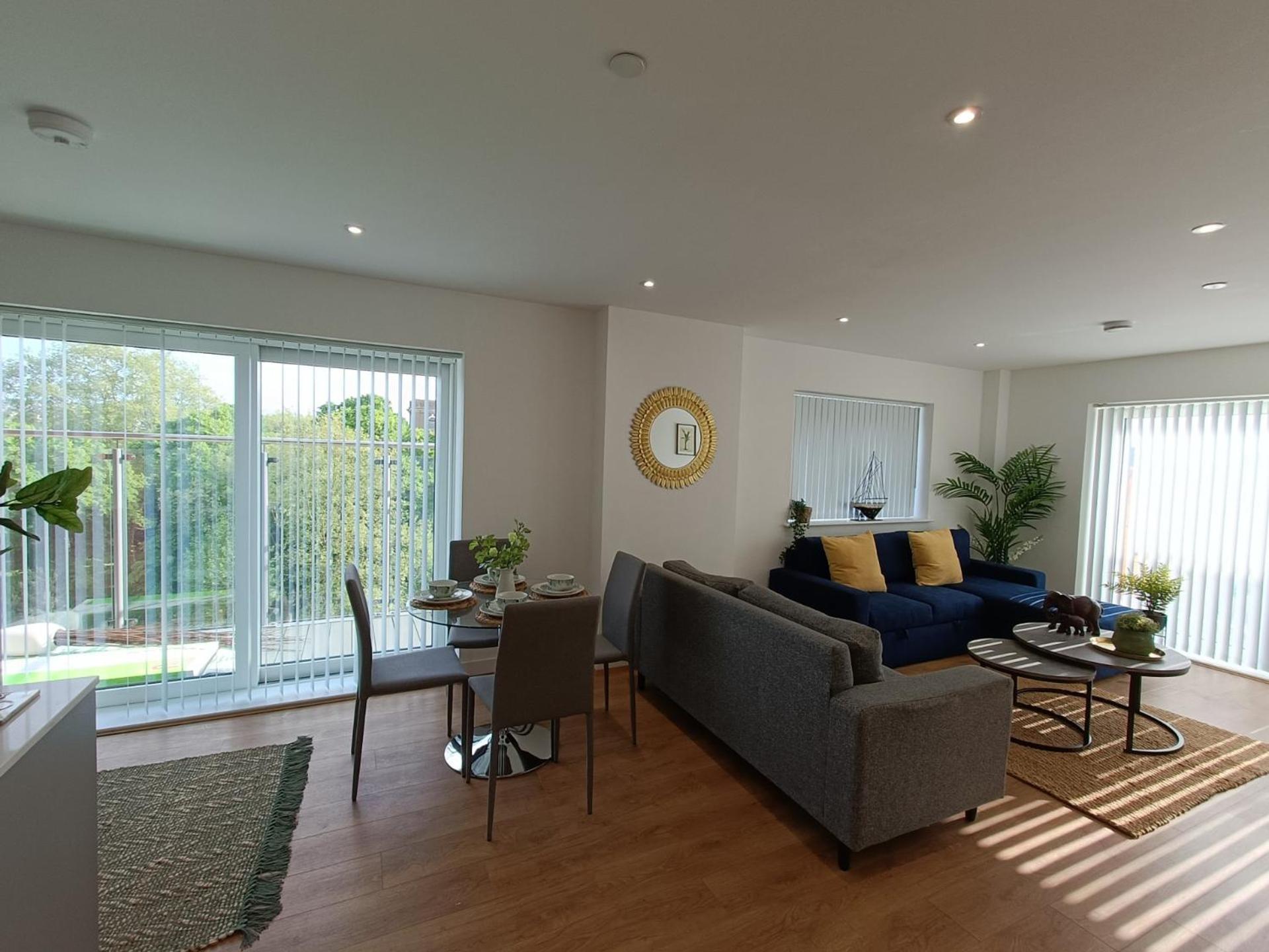 Snuggle Inn - Riverside Apartments - Views Over Looking London River Thames, Close To O2 Arena, London Excel, London City Airport, Thames Clipper- River Boat Service, Woolwich Ferry, Onsite Parking, Twin Room Option Available Exteriör bild